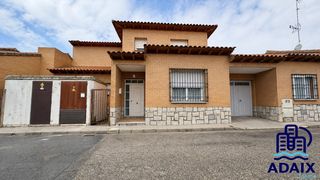 Casa en Sonseca. Casa en venta en  sonseca, toledo