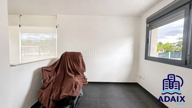 Foto ade79d73-0197-4472-8111-a570411b8d90. Casa a avenida del aguila real a Layos