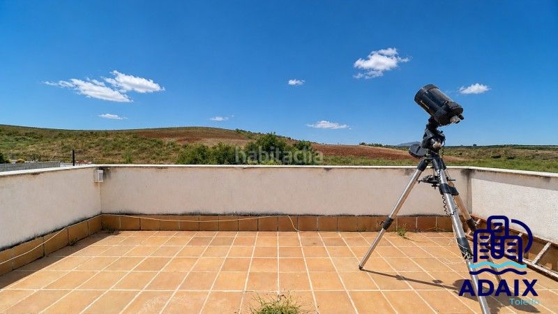 Foto 4d922e51-7828-4f17-b370-bedc51b1382c. Casa con riscaldamento parcheggio piscina in Layos