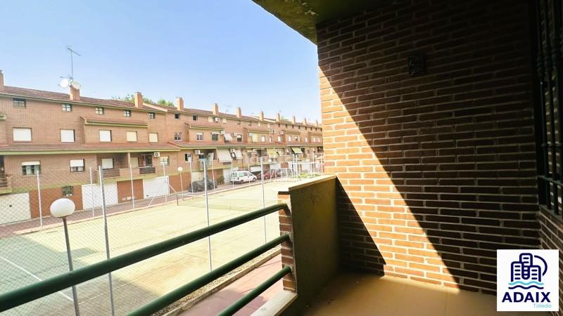 Foto d5a3e8bd-3963-4c99-a7de-cbd704da9227. Semi detached house with heating parking pool in Santa María de Benquerencia Toledo