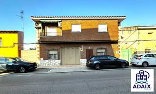 Casa a Calle teodoro sacristán 40. Casa en venta en  santa olalla, toledo
