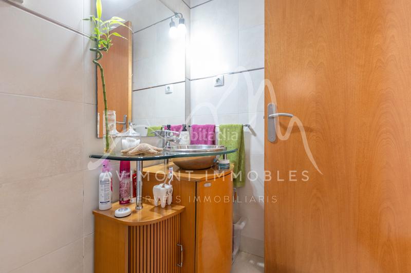 Foto bdb4a38d-6968-4c16-8e5e-f1decf13b927. Flat with heating in Nucli Urbà Esparreguera