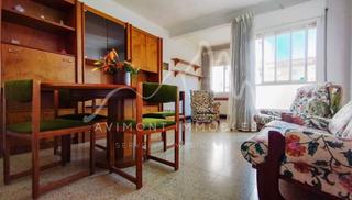 Pis a Plaça Catalunya. Piso luminoso con balcón en el corazón de manresa Pis a Plaça Catalunya. Piso luminoso con balcón en el corazón de manresa