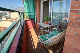 Pis  Avinguda francesc macià. Piso en el centro  de  esparreguera