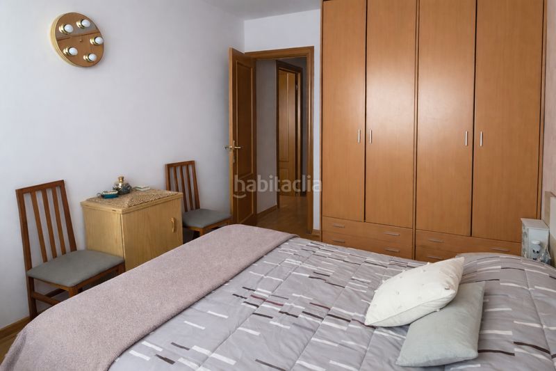Foto f96420ae-6982-41e1-8b77-4db0af153df1. Flat with heating in Nucli Urbà Esparreguera