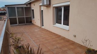 Miete Etagenwohnung in Centre. Piso de tres hab. y dos terrazas para entrada inmediata en sant
