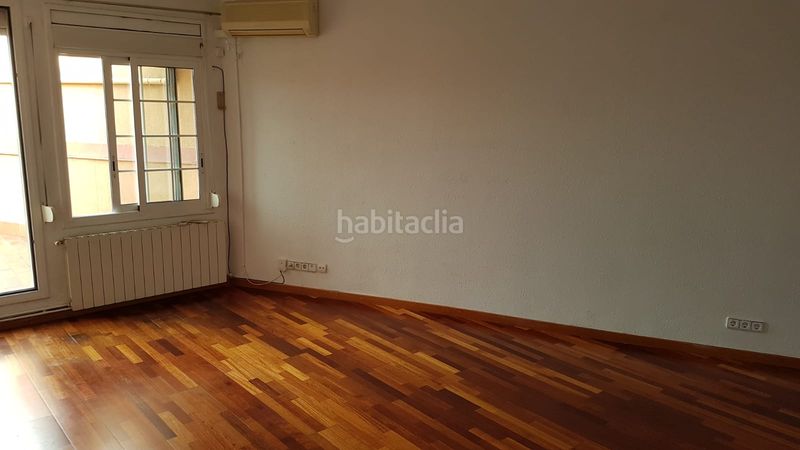 Foto cdb34d2c-7561-439e-b04e-46c61cad9b68. Lloguer pis amb calefacció a Centre Sant Joan Despí
