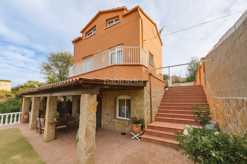 Foto 106ef530-fccb-4adf-a0b6-428c8329dfe7. Casa amb aparcament a Piera