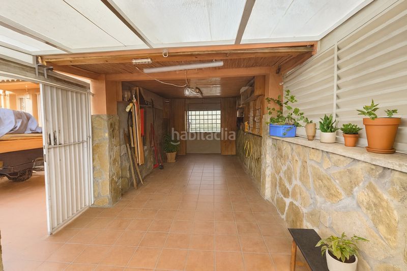 Foto a449fd27-f59e-4404-b0a2-2c5e60edc746. Casa amb aparcament a Piera