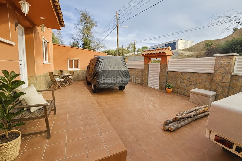 Foto b09175df-6aab-476b-813a-537a94c1c7ab. Casa amb aparcament a Piera