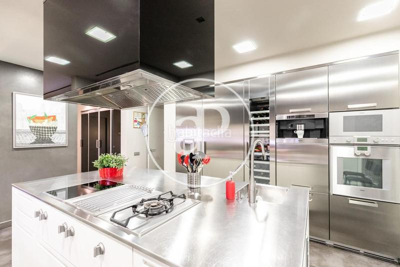 Foto 067366ab-8651-4666-9b7d-70f9ea72a366. Pis amb calefacció aparcament piscina a Sant Gervasi - Bonanova Barcelona