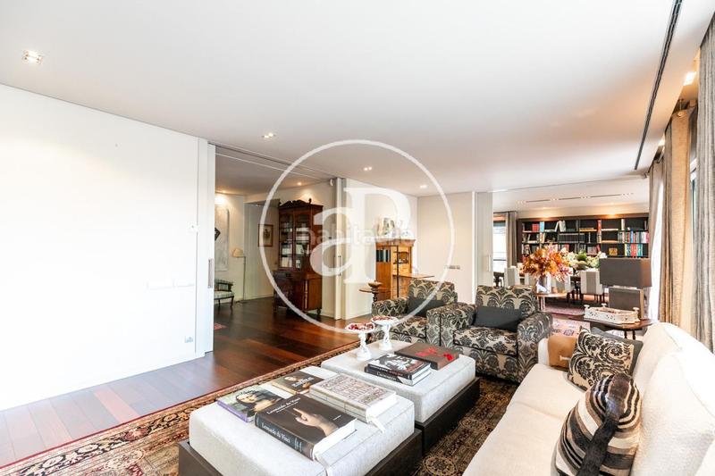 Foto 1d406bb5-d9ea-48a5-ab0f-a35c039a365f. Pis amb calefacció aparcament piscina a Sant Gervasi - Bonanova Barcelona