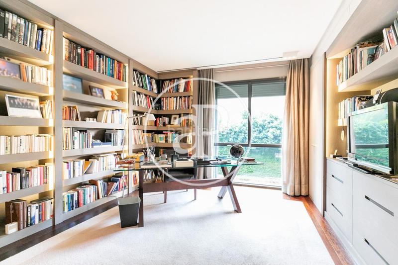 Foto 7de42f06-acf6-4dd8-99bc-5e996ec3ccac. Pis amb calefacció aparcament piscina a Sant Gervasi - Bonanova Barcelona