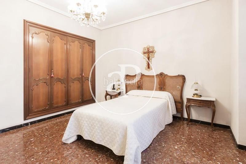 Foto 42be67a3-eacf-418b-a3a8-9a94ffa2761a. Piso  en venta en calle colón. en El Pla del Remei Valencia