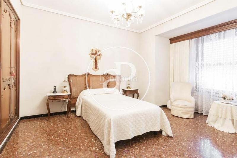 Foto a31e782c-7d6c-4d08-a1fe-640ab6b24ef2. Piso  en venta en calle colón. en El Pla del Remei Valencia