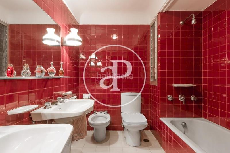 Foto ba66c1d6-7ac2-4289-94fc-ee43438fc75f. Piso  en venta en calle colón. en El Pla del Remei Valencia