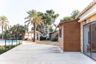 Terreny residencial a Alfinach - Monasterios