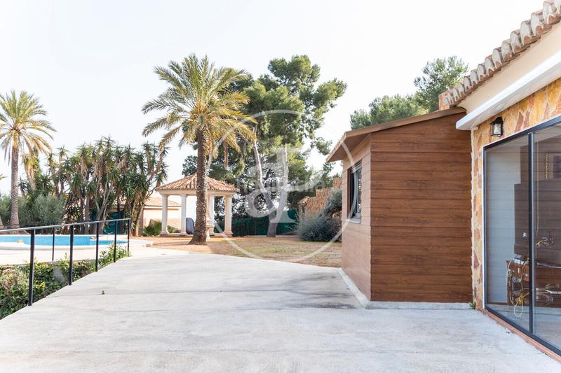 Foto b89025cb-4869-406a-adc3-3f6c56c7873e. Terreno residencial en Alfinach - Monasterios Puçol