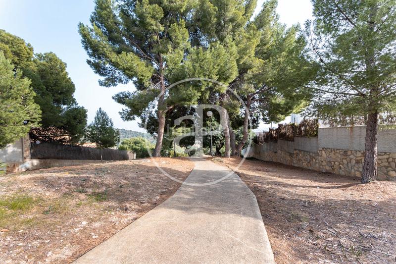 Foto ce64dd62-4e44-4b18-9f66-3bdad0f39079. Terreno residencial en Alfinach - Monasterios Puçol