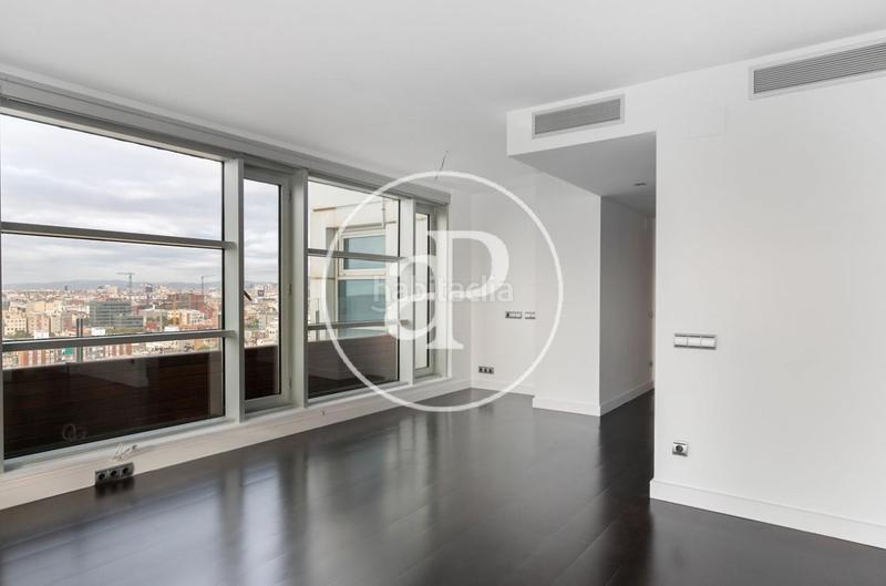 Foto 65642c4e-8148-4b2d-a84f-83d2d3032bfe. Ático  en venta en vidal i valenciano en Poblenou Barcelona