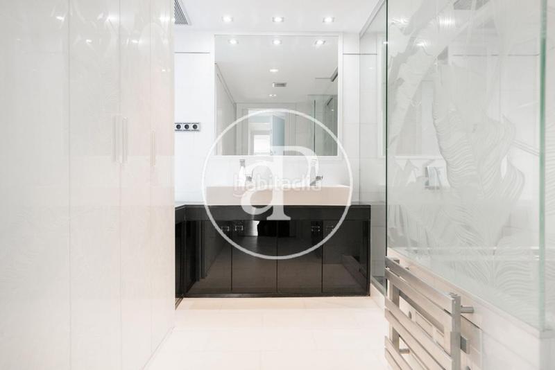 Foto a7297131-42bb-404c-9d58-41fe1c895e12. Ático  en venta en vidal i valenciano en Poblenou Barcelona