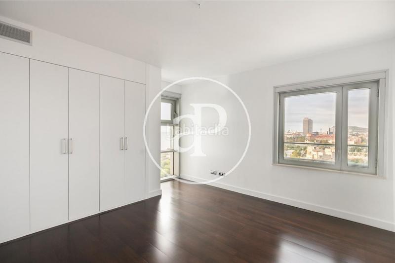 Foto cc48d84b-5090-4516-a950-067cc0434e58. Ático  en venta en vidal i valenciano en Poblenou Barcelona