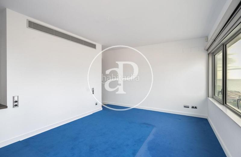 Foto fb51241c-b28e-40d0-a83e-0df32a1daf03. Ático  en venta en vidal i valenciano en Poblenou Barcelona