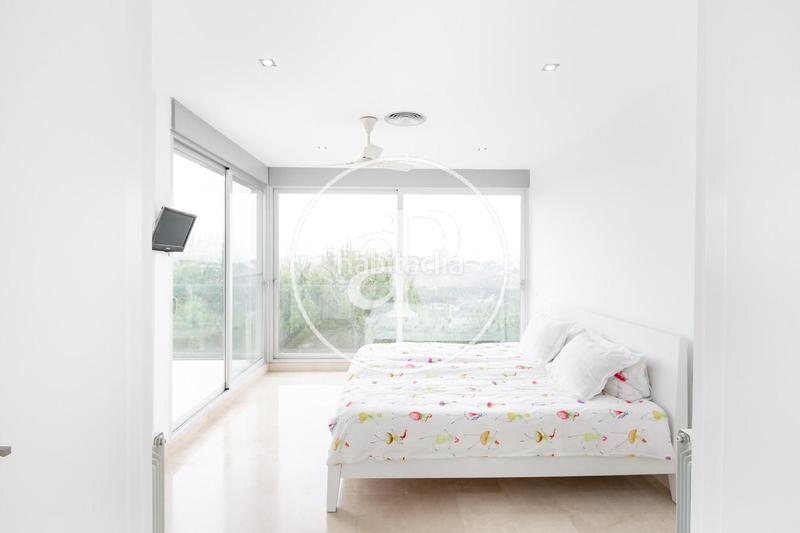 Foto 067f49ac-76d4-4dc9-845d-176c71c3e455. House with heating parking pool in El Bosque Chiva