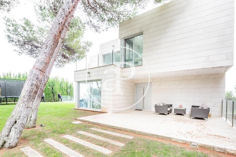Foto 12b7a0f3-2d44-4c77-a36f-05015880a521. House with heating parking pool in El Bosque Chiva