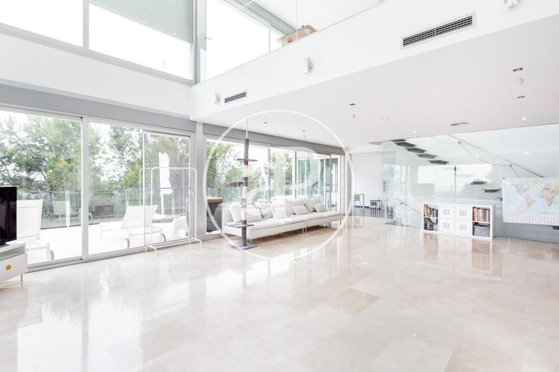 Foto d7a10619-6eb4-4ecb-af35-99de25f67d29. House with heating parking pool in El Bosque Chiva