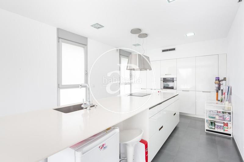Foto e05fb847-adbe-413d-97e7-c9ad0102c7a8. House with heating parking pool in El Bosque Chiva