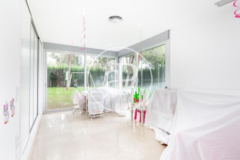 Foto e0c5dfd4-d45d-44d2-9443-08ef94aa0054. House with heating parking pool in El Bosque Chiva