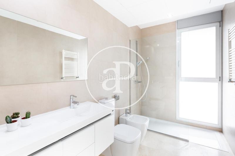 Foto f470ef7a-a75e-4afd-879a-37b4fb539aad. House with heating parking pool in El Bosque Chiva