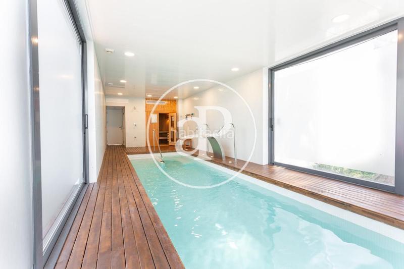 Foto f3d2cc20-94be-49a2-b773-22a8d242b2f8. Casa chalet en urbanización los monasterios alfinach. en Sagunt