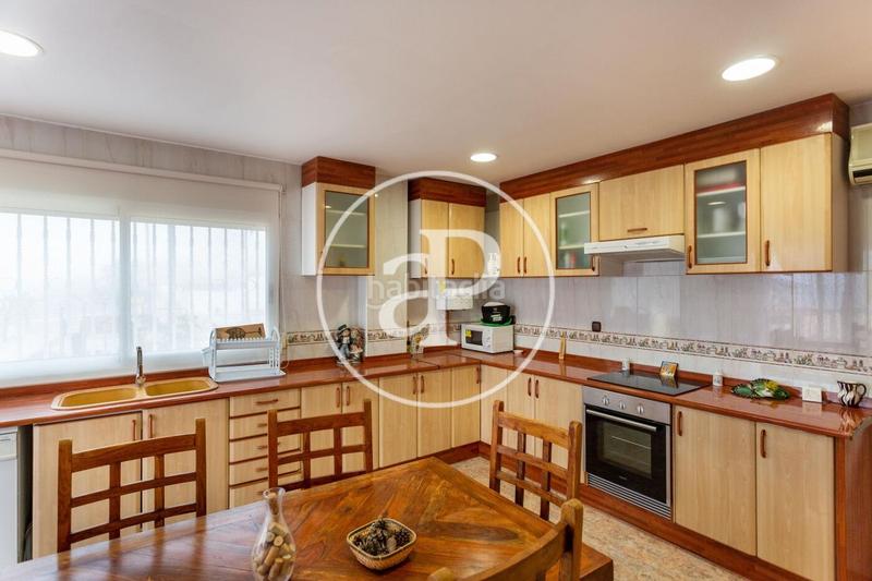 Foto 0309c0cc-9334-4646-8333-370061a3b6e9. Casa con parcheggio piscina in Turís