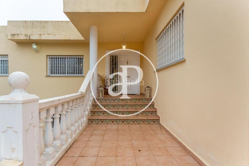 Foto 223c5d04-ddc6-4fde-8fdb-c64c10c679f8. Casa con parcheggio piscina in Turís