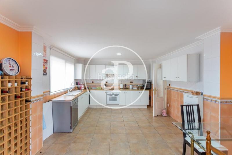 Foto 5c67bd0d-b19d-4955-bfcd-f5496d05d23f. Casa con parcheggio piscina in Turís