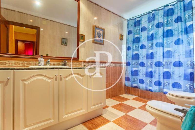 Foto 76a12293-625c-4e2c-92eb-77e7a47a1d0d. Casa con parcheggio piscina in Turís