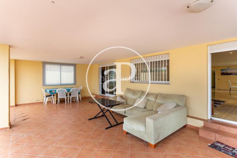 Foto 87d8e30e-6e42-4cca-b257-cf34ebe02d65. Casa con parcheggio piscina in Turís