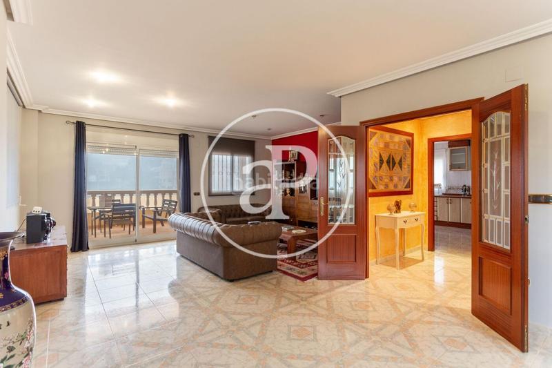 Foto 9934e755-103f-48db-af51-0c94b06fdc08. Casa con parcheggio piscina in Turís