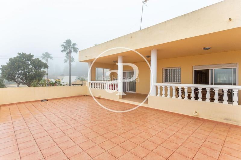 Foto b1b376d0-14b4-4a99-bce2-b83cb493dd5f. Casa con parcheggio piscina in Turís