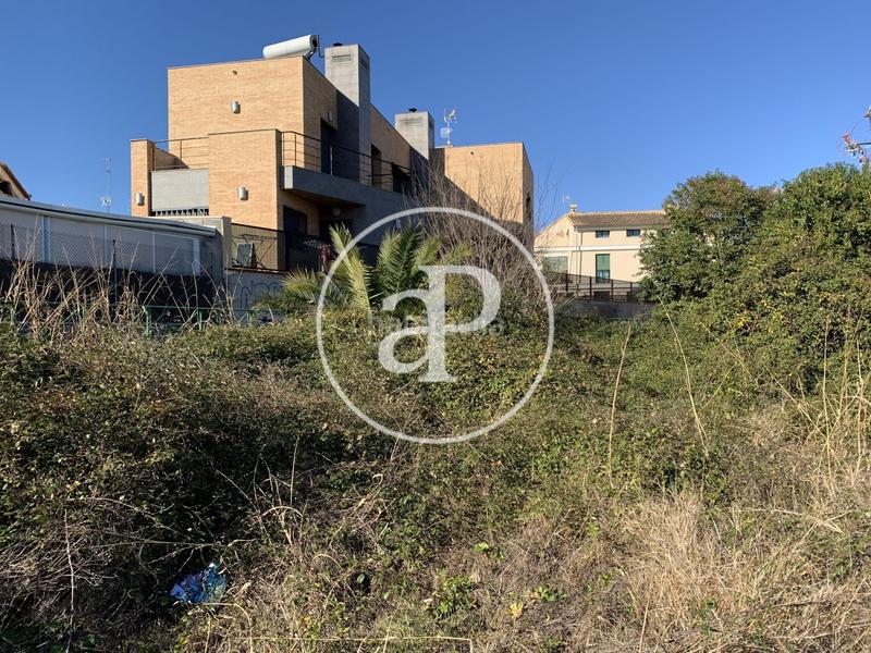 Foto a1066524-3065-49d1-82a6-0f8f5bb5f959. Terreny residencial a Estivella