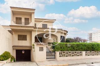 Casa a Mareny Blau. Chalet en venta en el mareny blau, sueca.