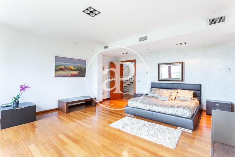 Foto 107a3c72-1cfe-49fe-bed0-e012651a989d. Casa amb calefacció aparcament piscina a Centro-El Castillo Sagunt