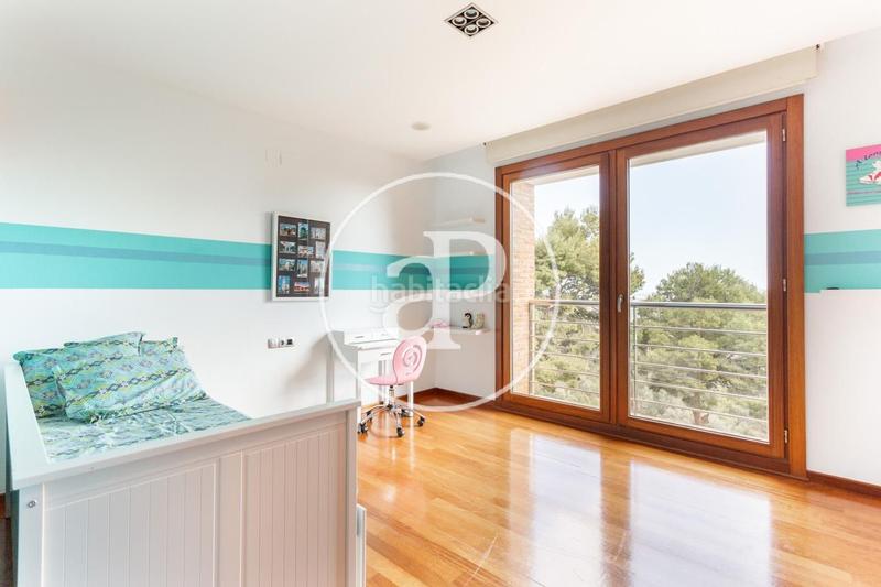 Foto 1934e298-b558-4104-8723-74a90f838c5a. Casa amb calefacció aparcament piscina a Centro-El Castillo Sagunt