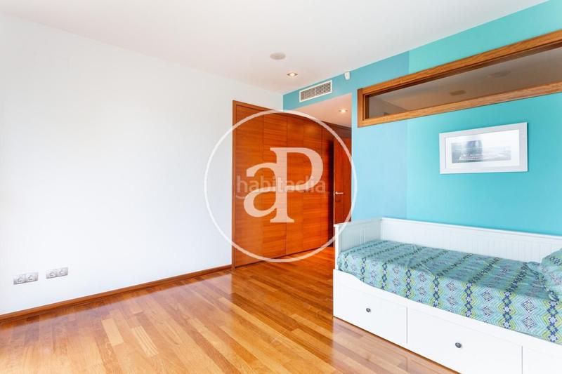 Foto 581f887a-abaa-4948-928f-4290a0a77861. Casa amb calefacció aparcament piscina a Centro-El Castillo Sagunt