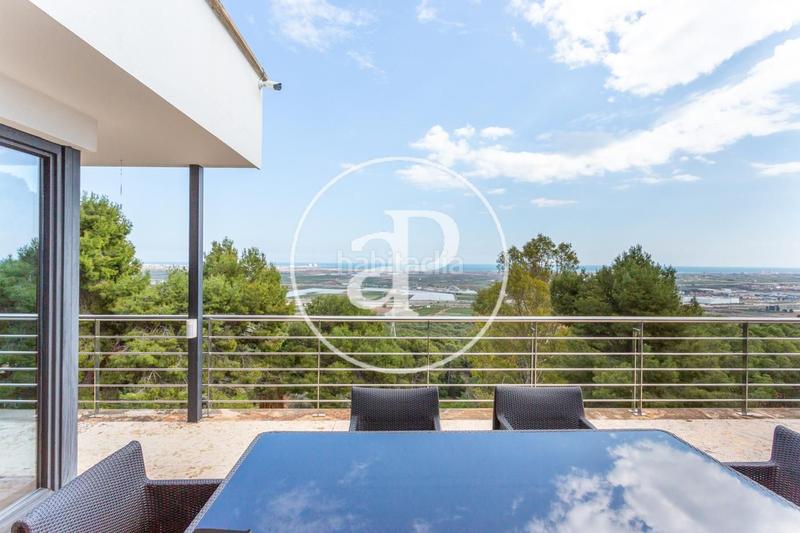 Foto 58402a23-909b-4786-b856-297442442113. Casa amb calefacció aparcament piscina a Centro-El Castillo Sagunt