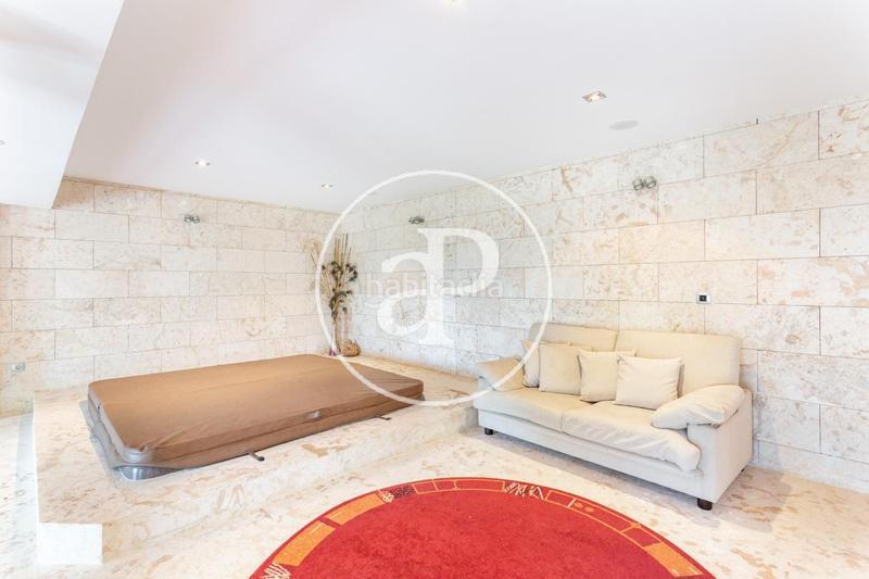 Foto 60c28016-f04f-4c52-b49b-b6368f022343. Casa amb calefacció aparcament piscina a Centro-El Castillo Sagunt