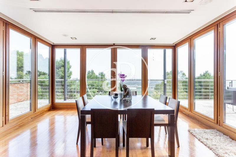 Foto 82d94c04-9d97-42cd-8fd2-fd6d7cb985e0. Casa amb calefacció aparcament piscina a Centro-El Castillo Sagunt