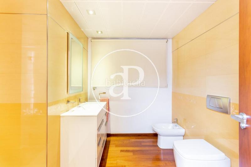 Foto ac872505-8845-4640-bb4a-46070ad6a9d4. Casa amb calefacció aparcament piscina a Centro-El Castillo Sagunt